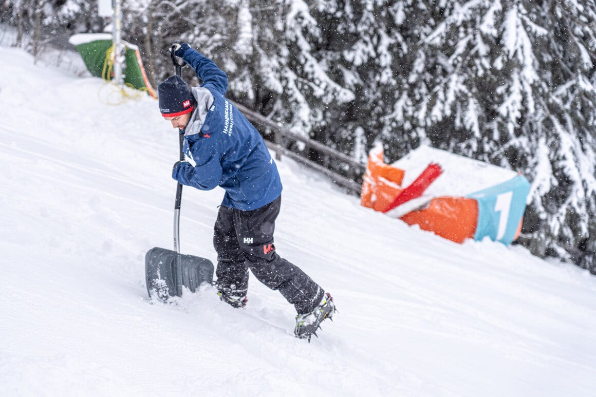 Fresh layers of snow must be removed in order to keep the piste in perfect condition.